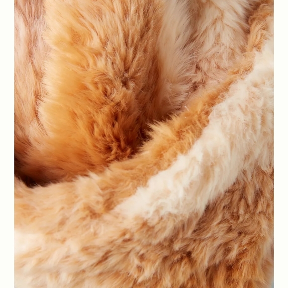 Anthropologie Renata Ombre Faux Fur Cowl Scarf - Picture 2 of 7